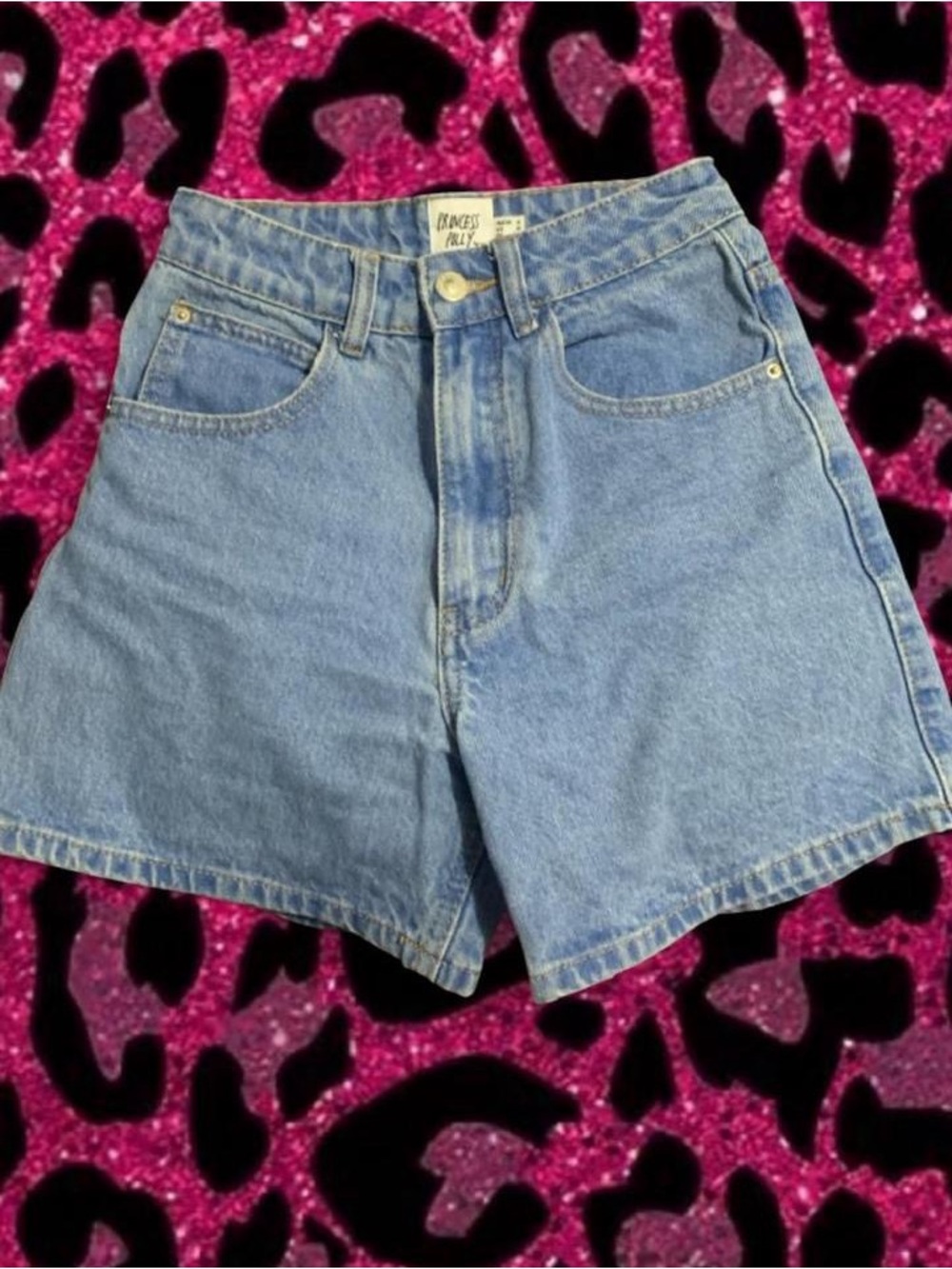 pretty little thing light wash high rise jorts size 4